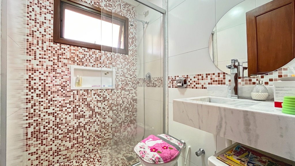 Casa à venda em Porto Alegre, Teresópolis, com 3 quartos, 172m² - ORA EMPREENDIMENTOS IMOBILIÁRIOS