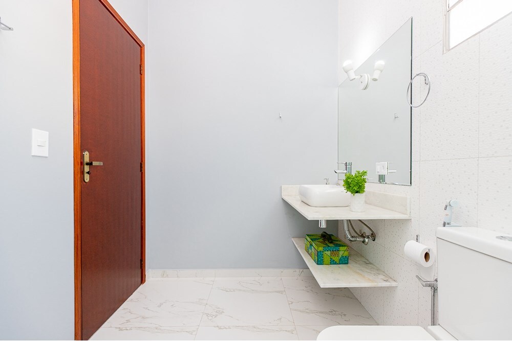 Casa à venda com 4 quartos, 200m² - Foto 5