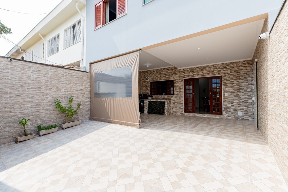 Casa à venda com 4 quartos, 200m² - Foto 12