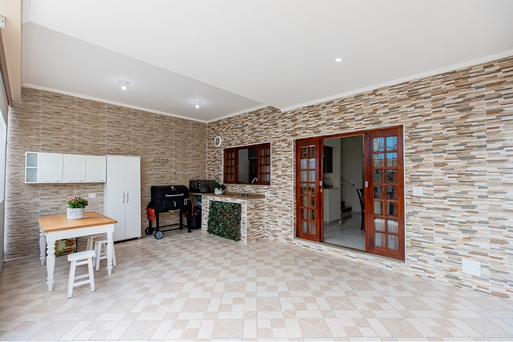 Casa à venda com 4 quartos, 200m² - Foto 13