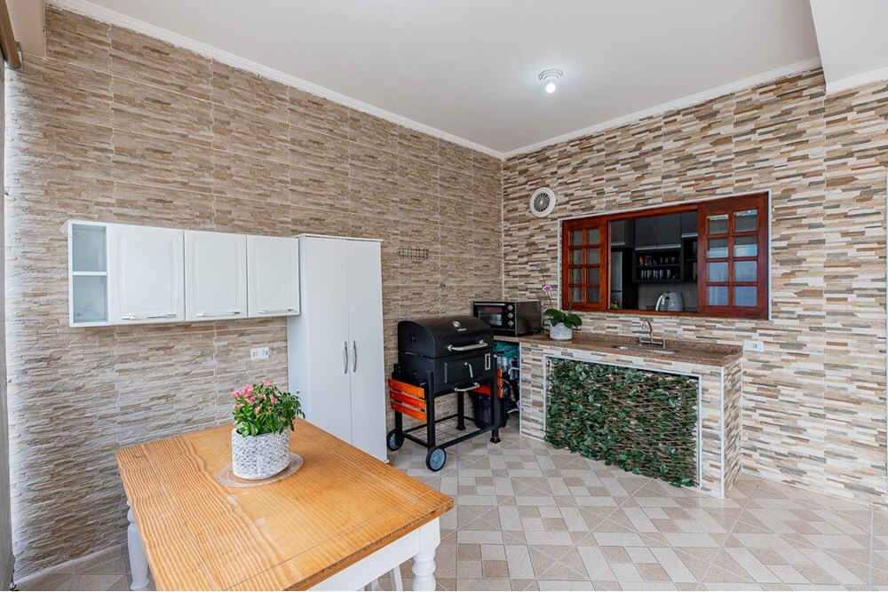 Casa à venda com 4 quartos, 200m² - Foto 15