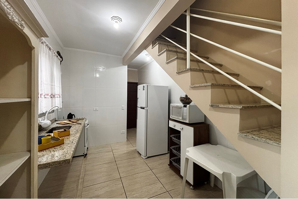 Casa à venda com 4 quartos, 200m² - Foto 18
