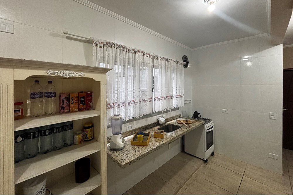 Casa à venda com 4 quartos, 200m² - Foto 19