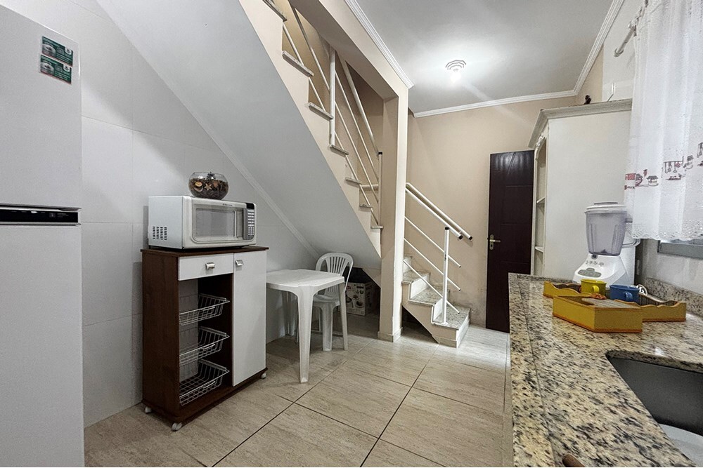 Casa à venda com 4 quartos, 200m² - Foto 21