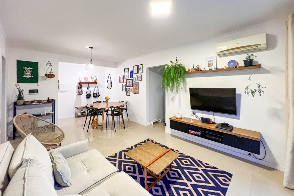 Apartamento à venda com 3 quartos, 118m² - Foto 1
