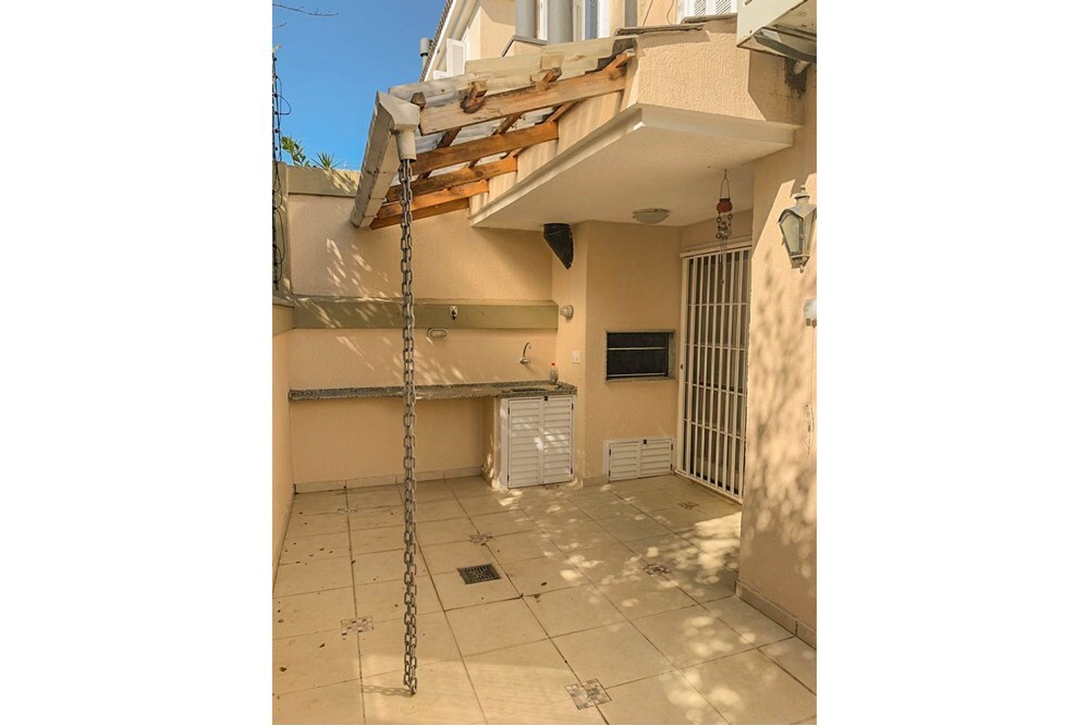 Casa de Condomínio à venda com 3 quartos, 212m² - Foto 26