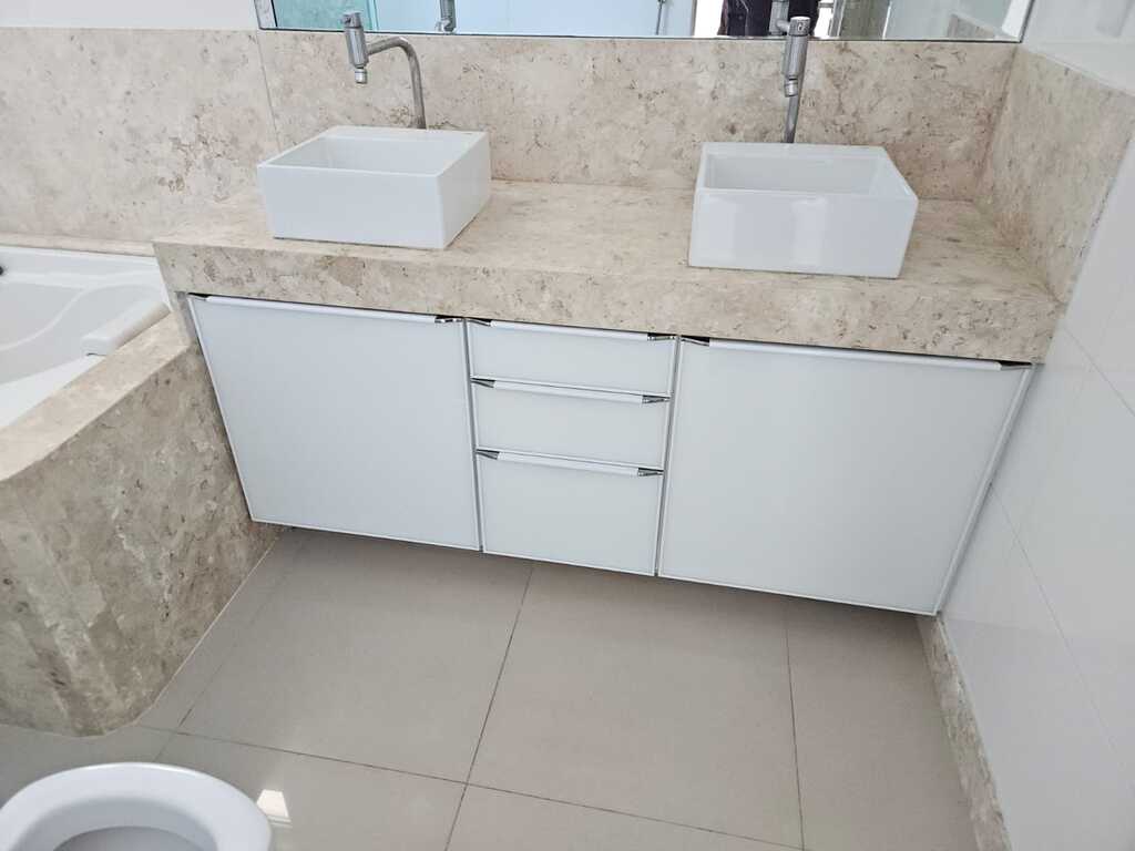 Casa à venda com 4 quartos, 331m² - Foto 14
