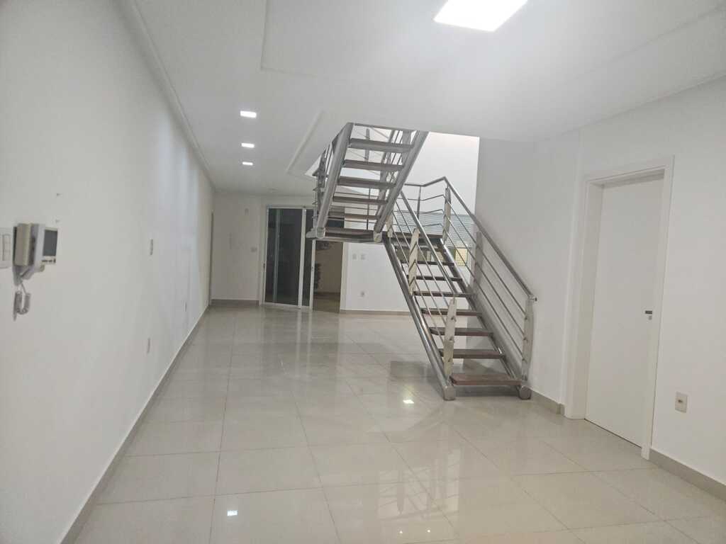 Casa à venda com 4 quartos, 331m² - Foto 9