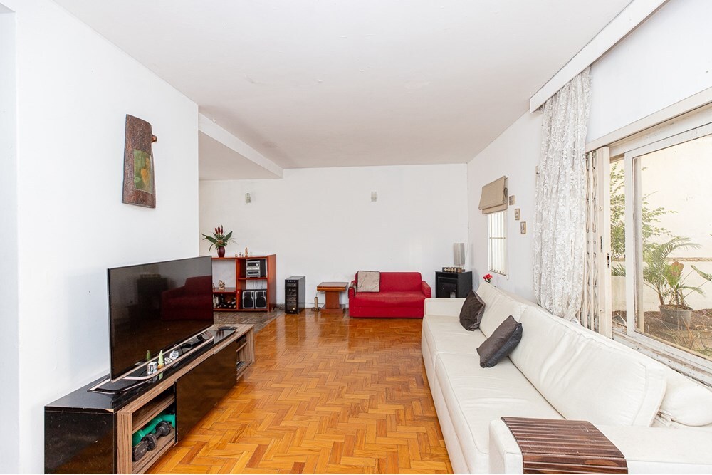 Casa à venda em São Paulo, Campo Belo, com 3 quartos, 140m² - Carreyra Imobiliaria