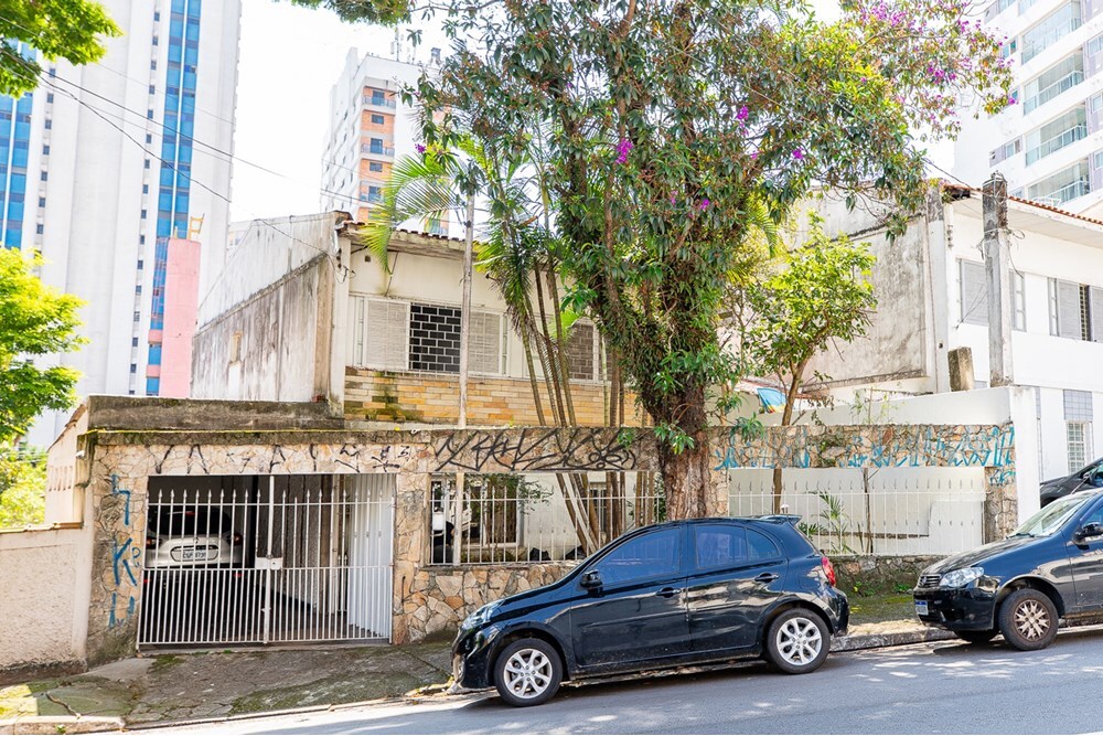 Casa à venda em São Paulo, Campo Belo, com 3 quartos, 140m² - Carreyra Imobiliaria