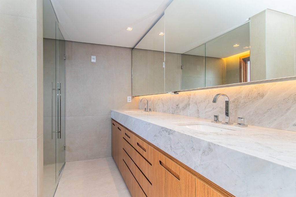 Apartamento à venda em Porto Alegre, Moinhos de Vento, com 3 quartos, 170m² - Geniale Imóveis