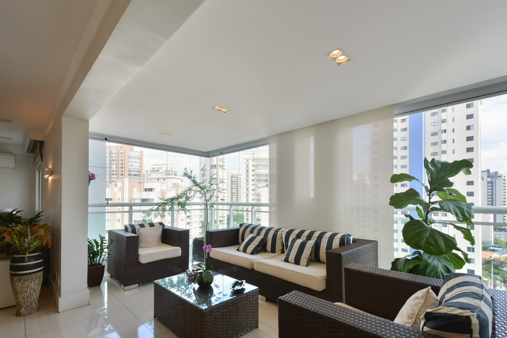 Apartamento à venda em São Paulo, Vila Mariana, com 3 quartos, 162m²