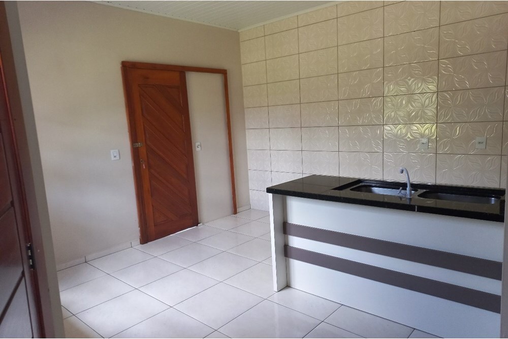 Casa à venda com 2 quartos, 60m² - Foto 13