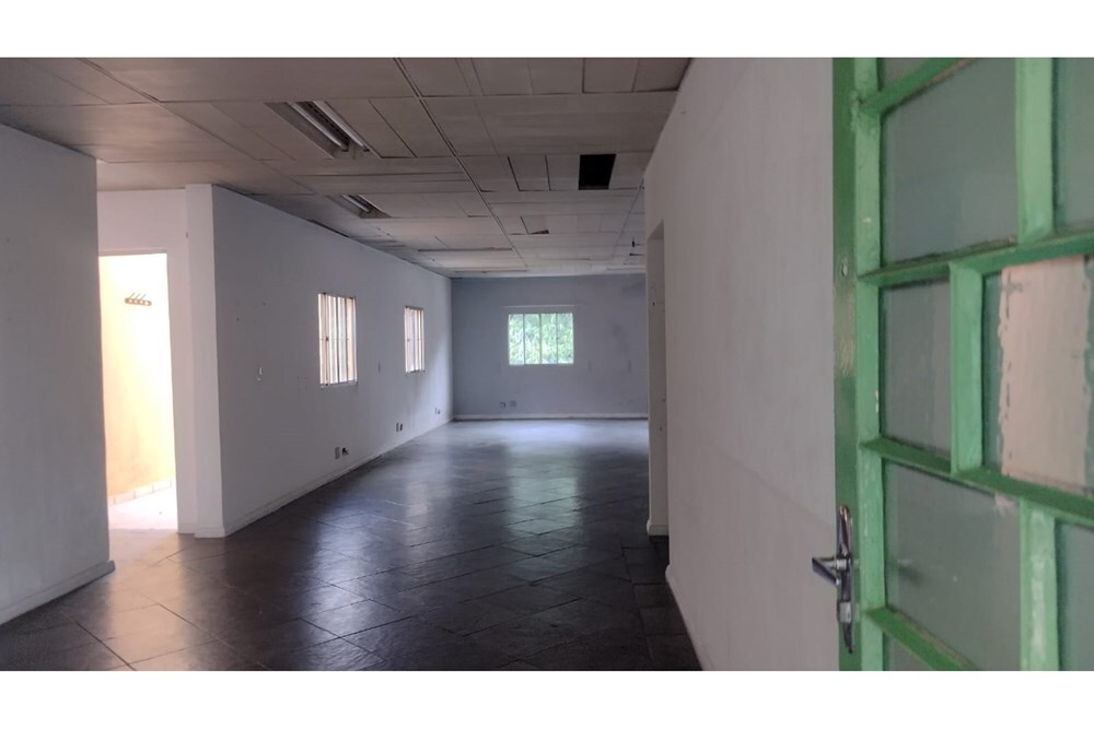 Casa à venda com 2 quartos, 450m² - Foto 45