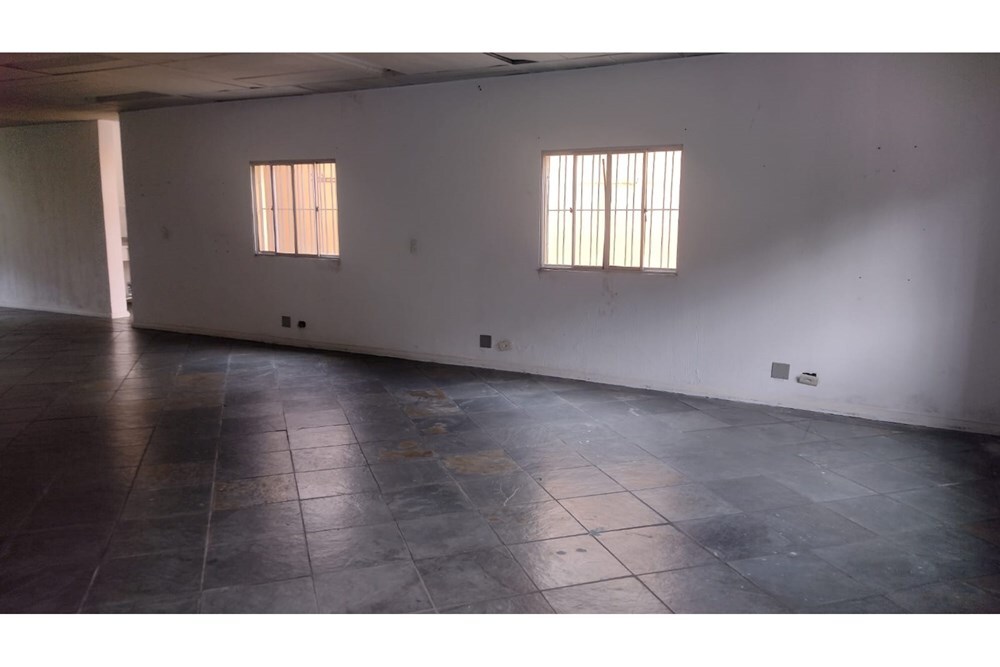 Casa à venda com 2 quartos, 450m² - Foto 54