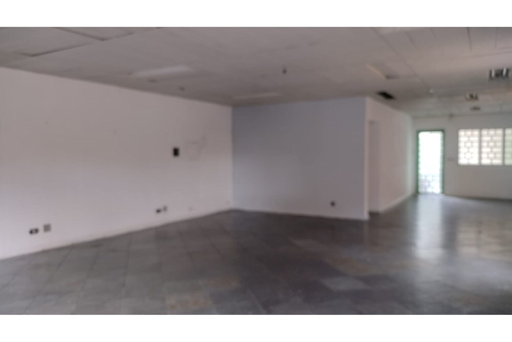 Casa à venda com 2 quartos, 450m² - Foto 52
