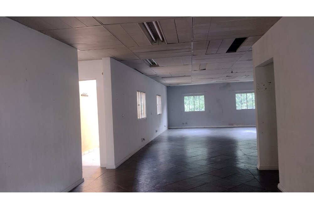 Casa à venda com 2 quartos, 450m² - Foto 50