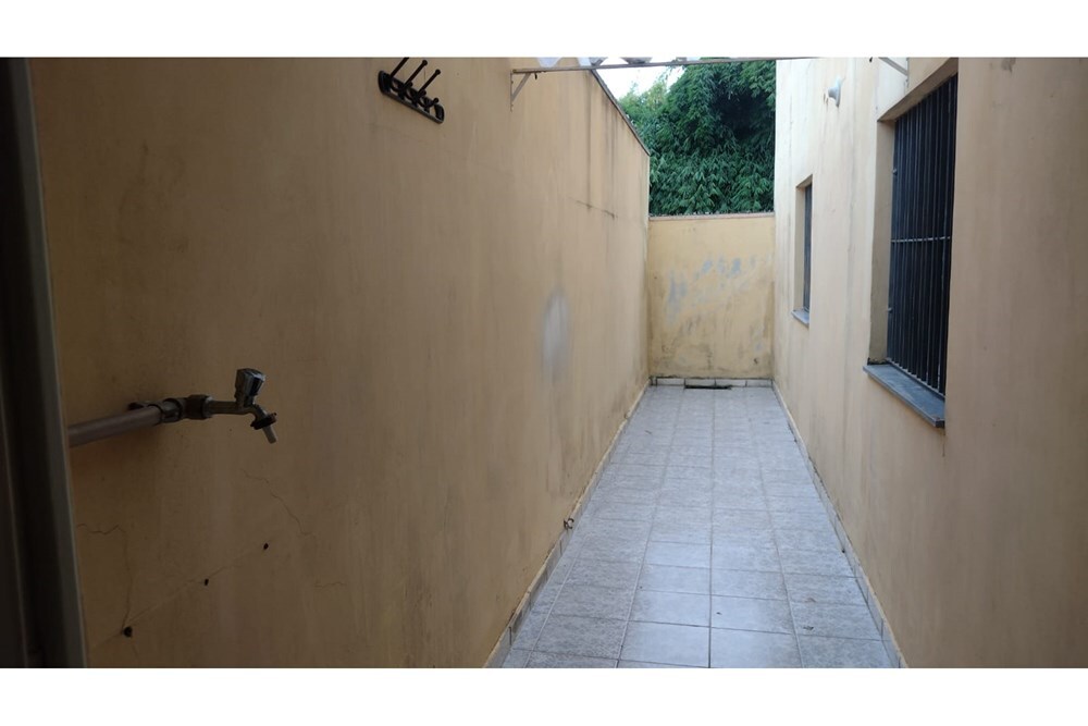 Casa à venda com 2 quartos, 450m² - Foto 49