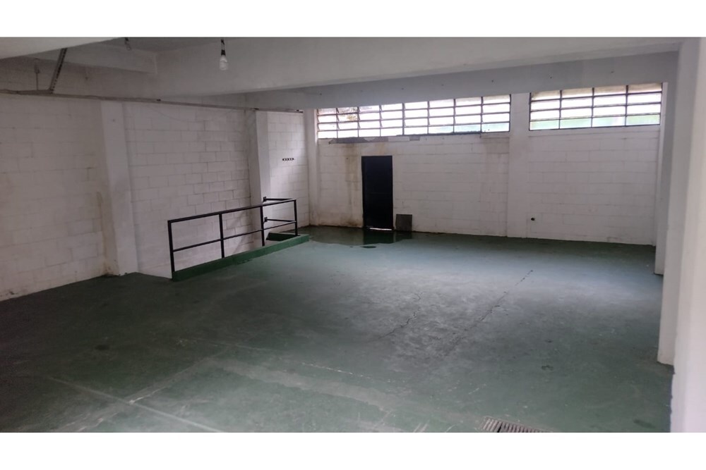 Casa à venda com 2 quartos, 450m² - Foto 66