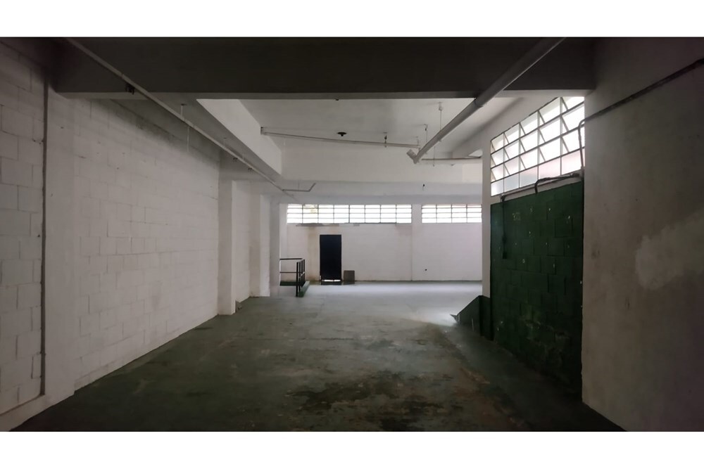 Casa à venda com 2 quartos, 450m² - Foto 76