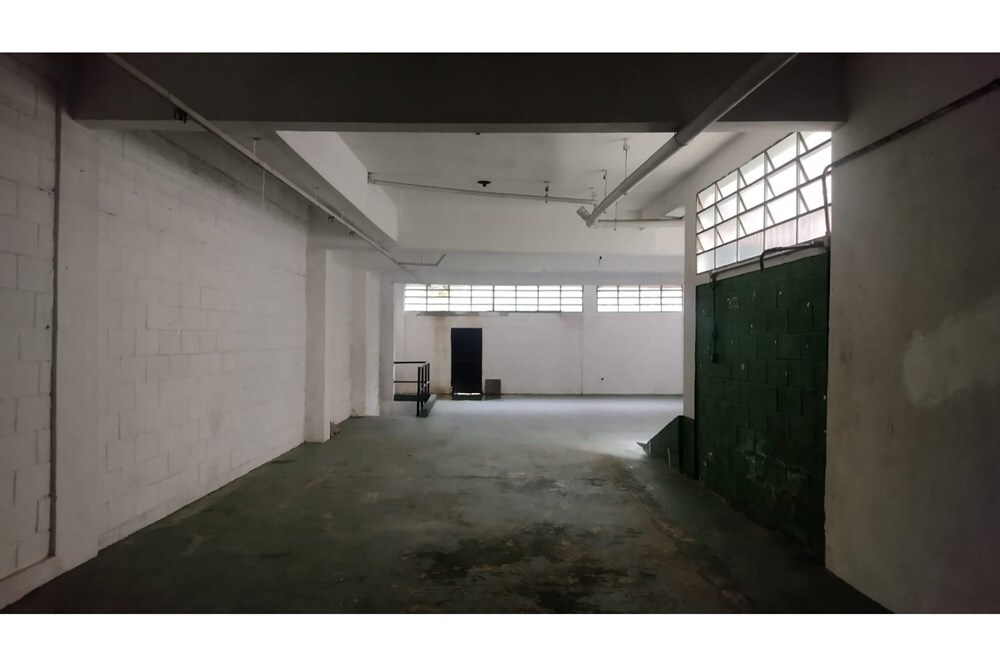 Casa à venda com 2 quartos, 450m² - Foto 75