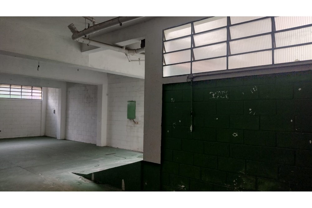 Casa à venda com 2 quartos, 450m² - Foto 73