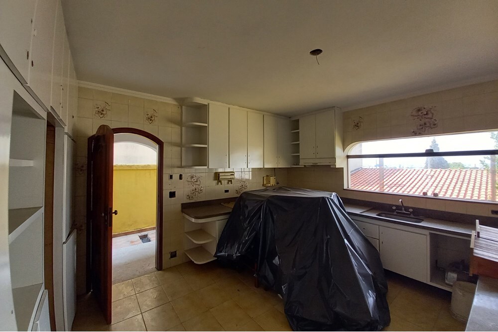Casa à venda com 4 quartos, 377m² - Foto 27