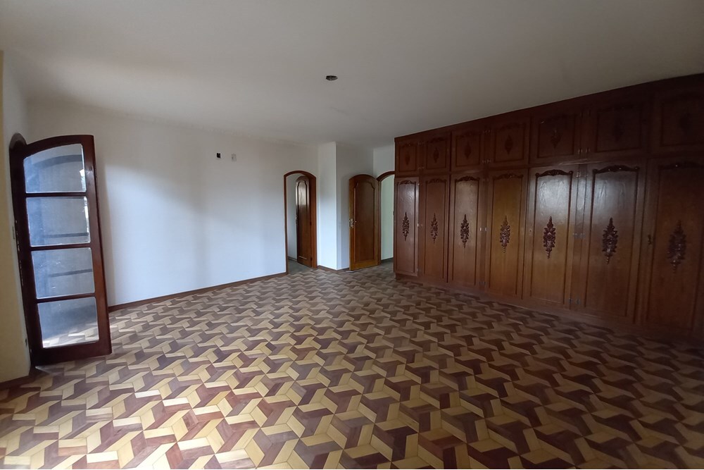Casa à venda com 4 quartos, 377m² - Foto 28