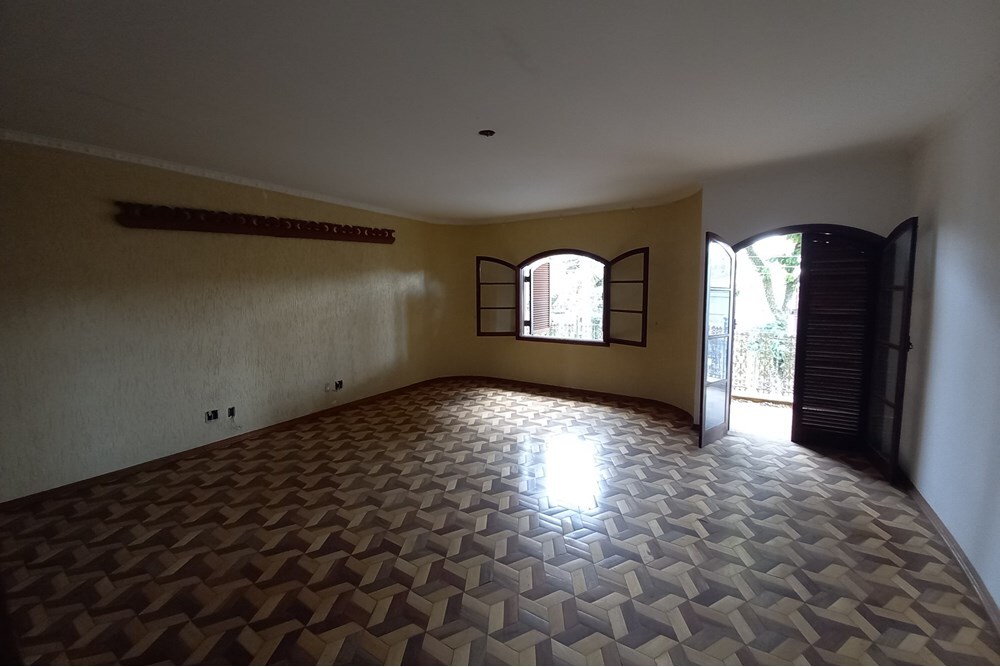 Casa à venda com 4 quartos, 377m² - Foto 29