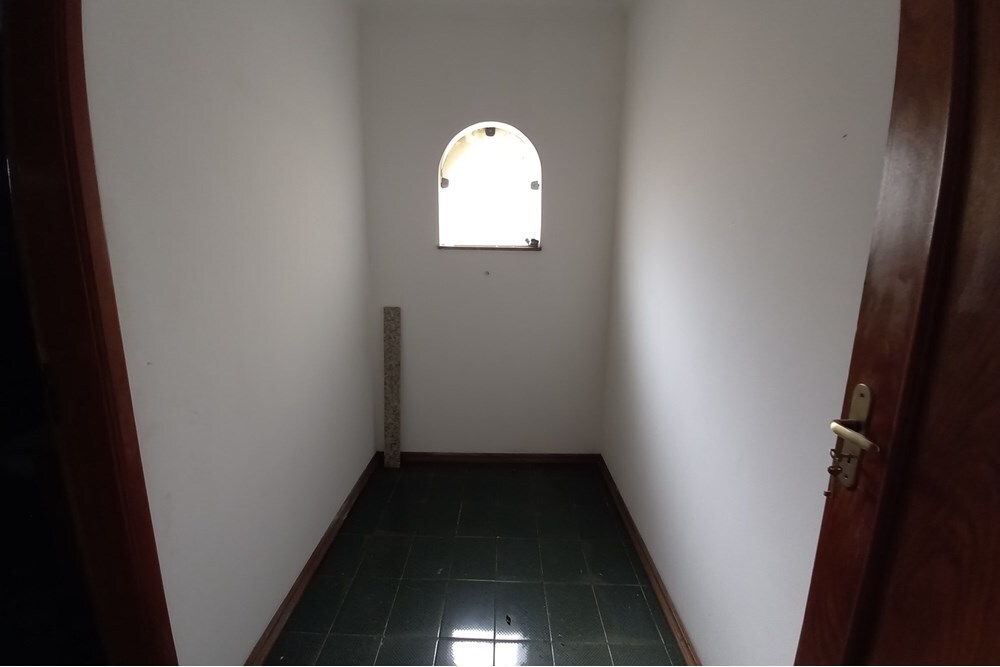 Casa à venda com 4 quartos, 377m² - Foto 30