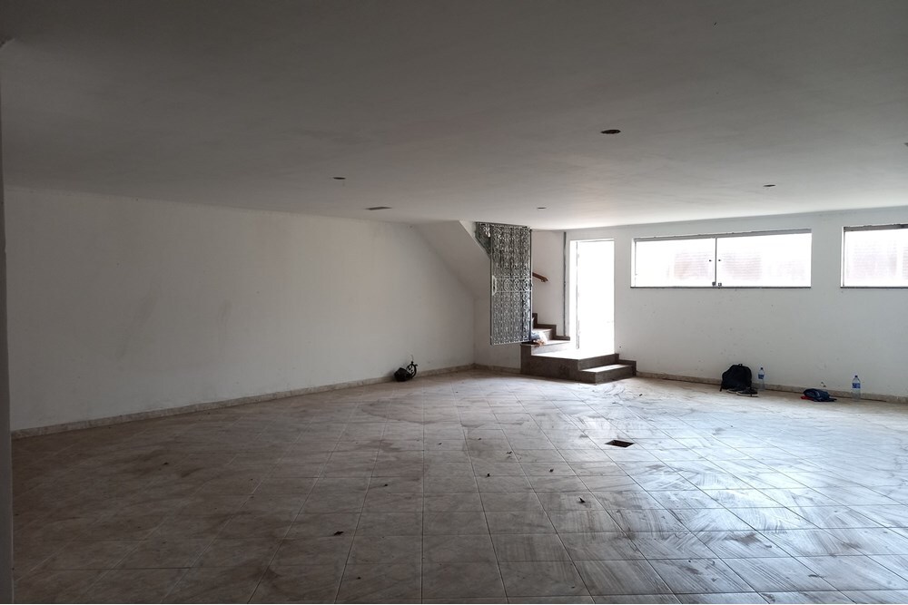 Casa à venda com 4 quartos, 377m² - Foto 10