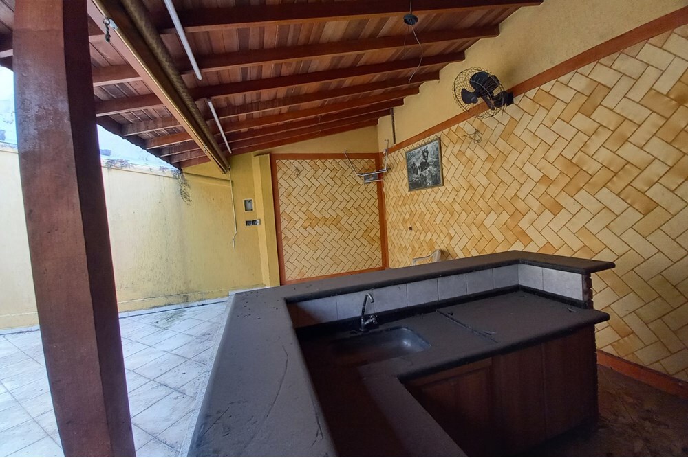 Casa à venda com 4 quartos, 377m² - Foto 14