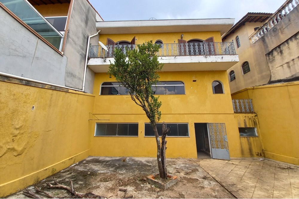 Casa à venda com 4 quartos, 377m² - Foto 17