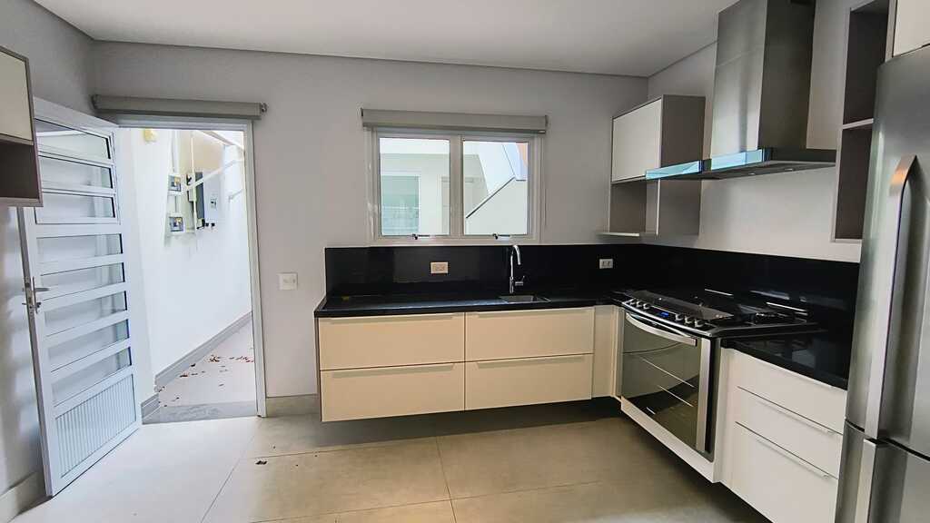Casa à venda com 2 quartos, 120m² - Foto 27