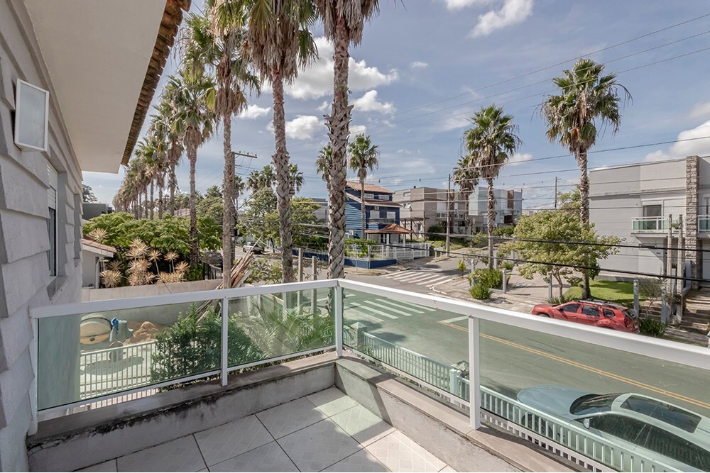 Casa à venda em Porto Alegre, Lomba do Pinheiro, com 4 quartos, 132m² - Geniale Imóveis