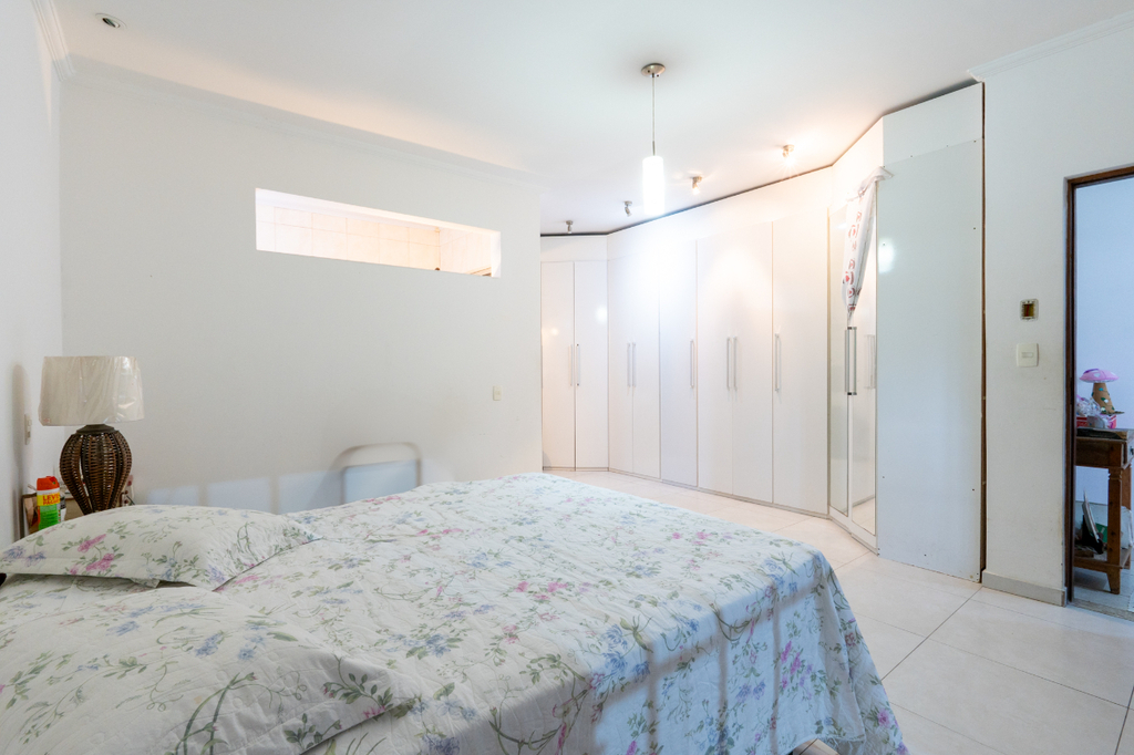 Casa, 4 quartos, 230 m² - Foto 11