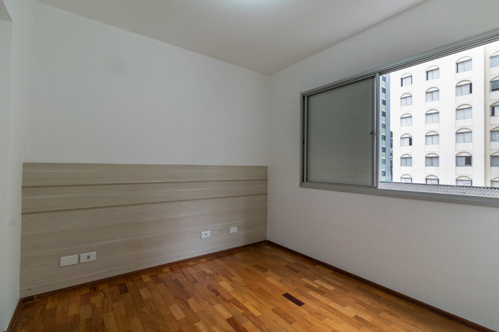 Apartamento à venda com 3 quartos, 75m² - Foto 32