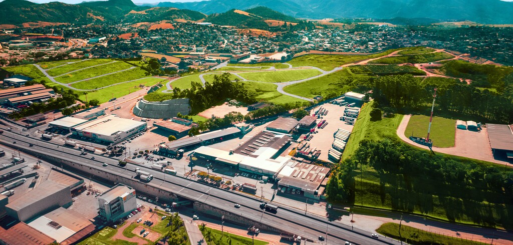 Terreno à venda em Viana, Marcílio de Noronha, 280m² - Macarineli Imóveis