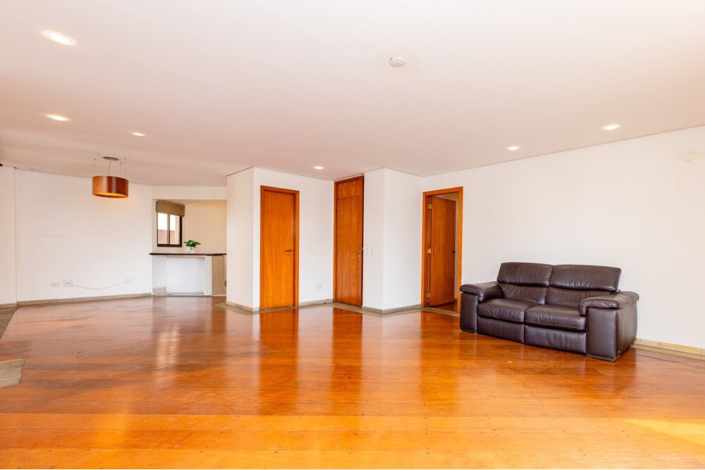 Apartamento à venda com 4 quartos, 200m² - Foto 28