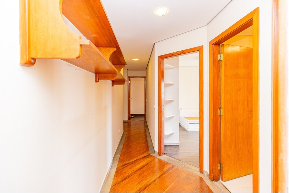 Apartamento à venda com 4 quartos, 200m² - Foto 42