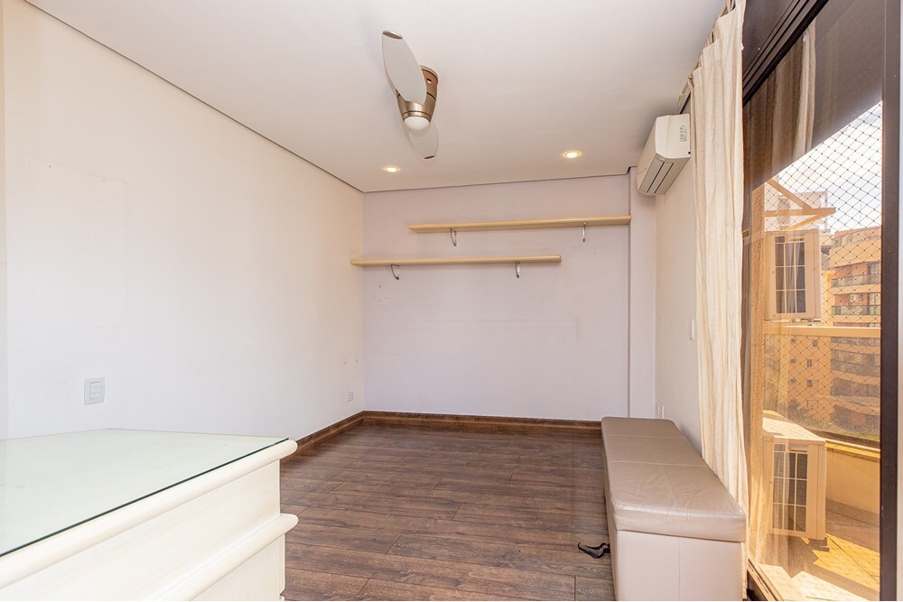 Apartamento à venda com 4 quartos, 200m² - Foto 44