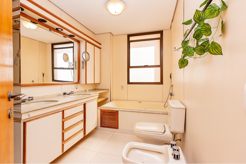 Apartamento à venda com 4 quartos, 200m² - Foto 35