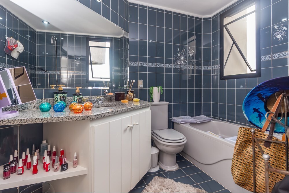 Apartamento à venda em São Paulo, Moema, com 4 quartos, 198m² - Carreyra Imobiliaria