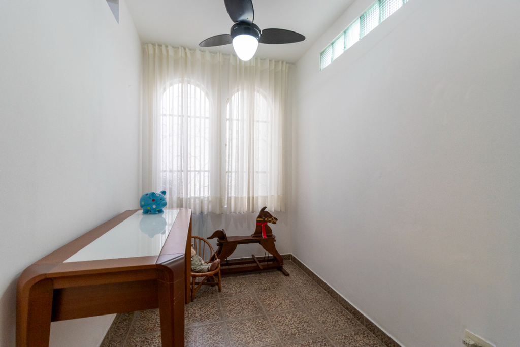 Casa à venda com 4 quartos, 150m² - Foto 28