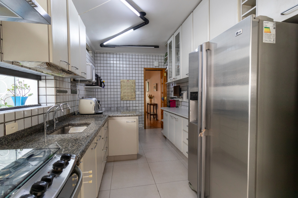 Casa à venda com 4 quartos, 150m² - Foto 26