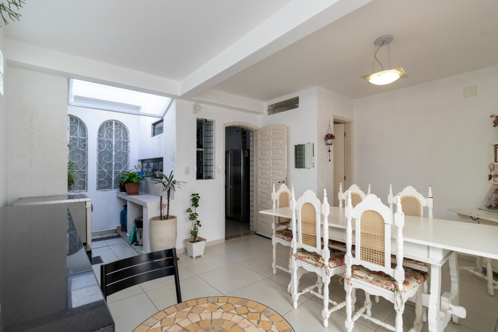 Casa à venda com 4 quartos, 150m² - Foto 22