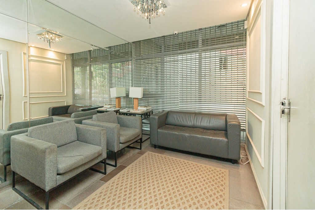 Sala para venda no bairro Petrópolis em Porto Alegre