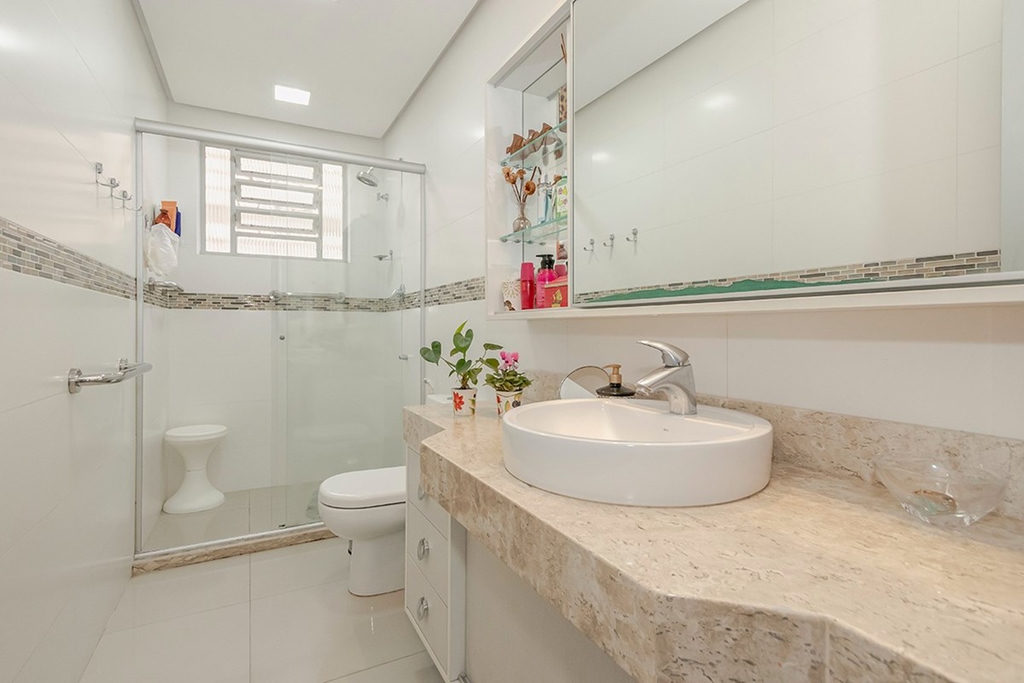 Casa para venda no bairro Três Figueiras em Porto Alegre