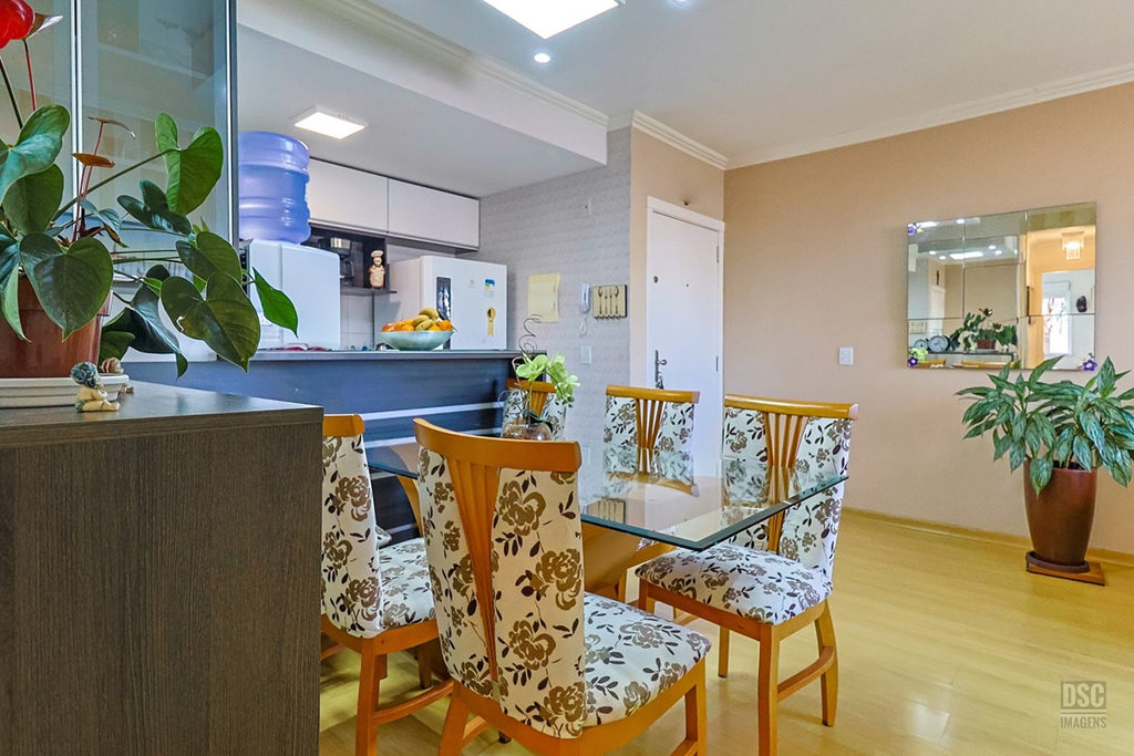 Apartamento para venda no bairro Vila Ipiranga em Porto Alegre