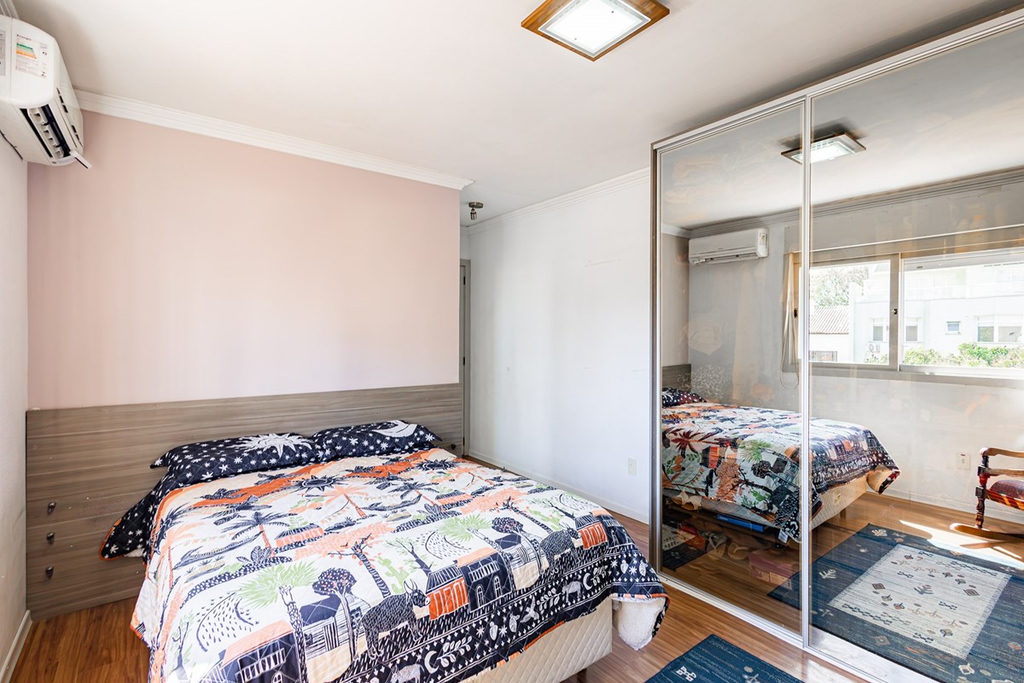 Apartamento para venda no bairro Passo da Areia em Porto Alegre